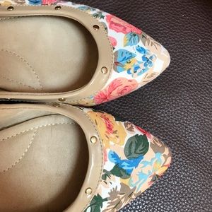 Cushion walk flat shoes by Avon